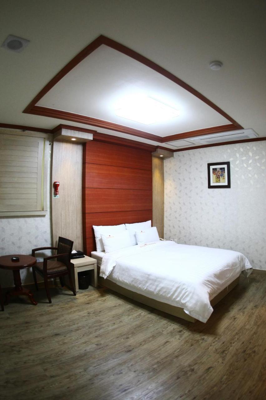 Metro Pol Tourist Hotel Pyeongtaek Bilik gambar