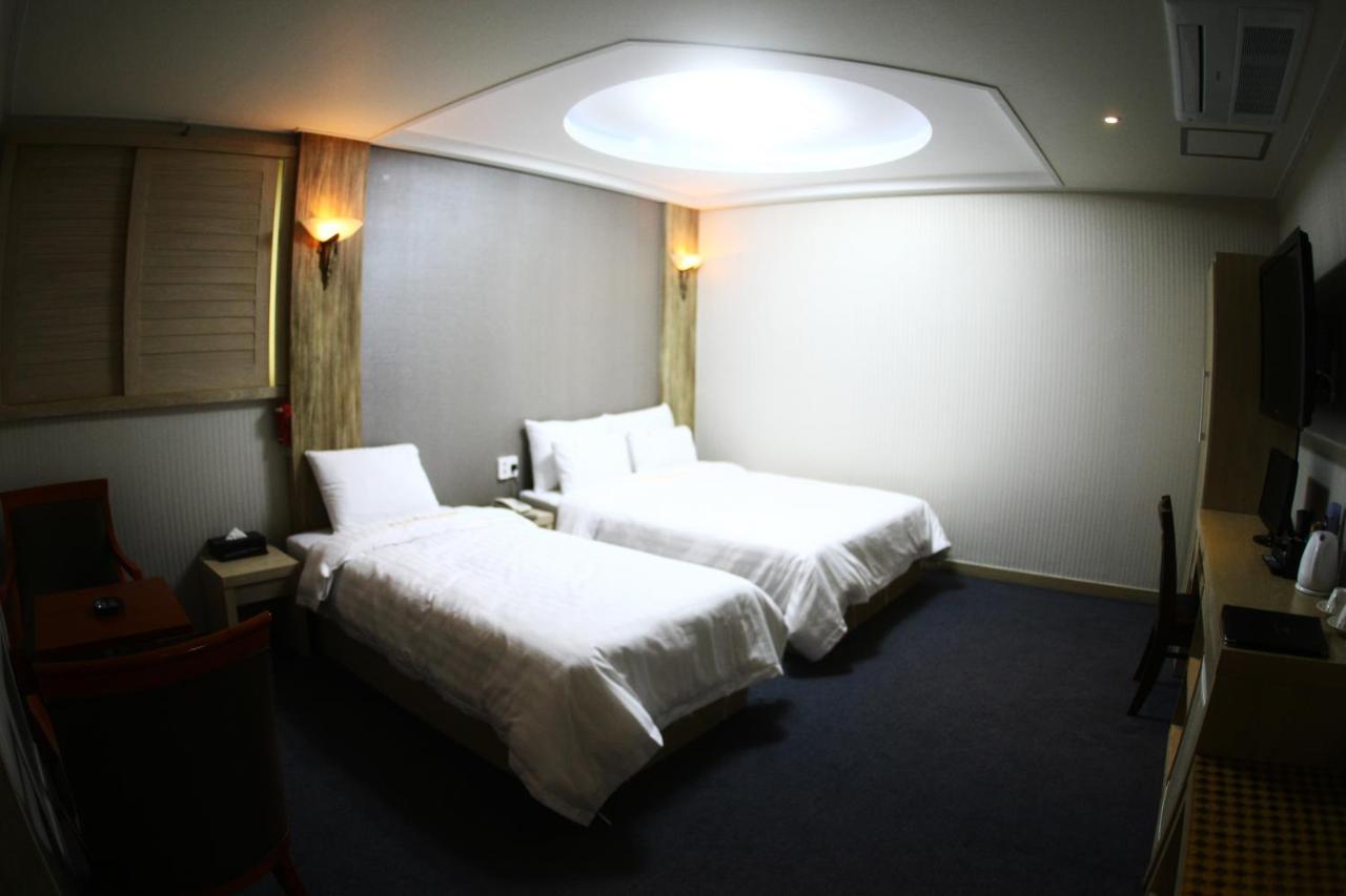 Metro Pol Tourist Hotel Pyeongtaek Bilik gambar