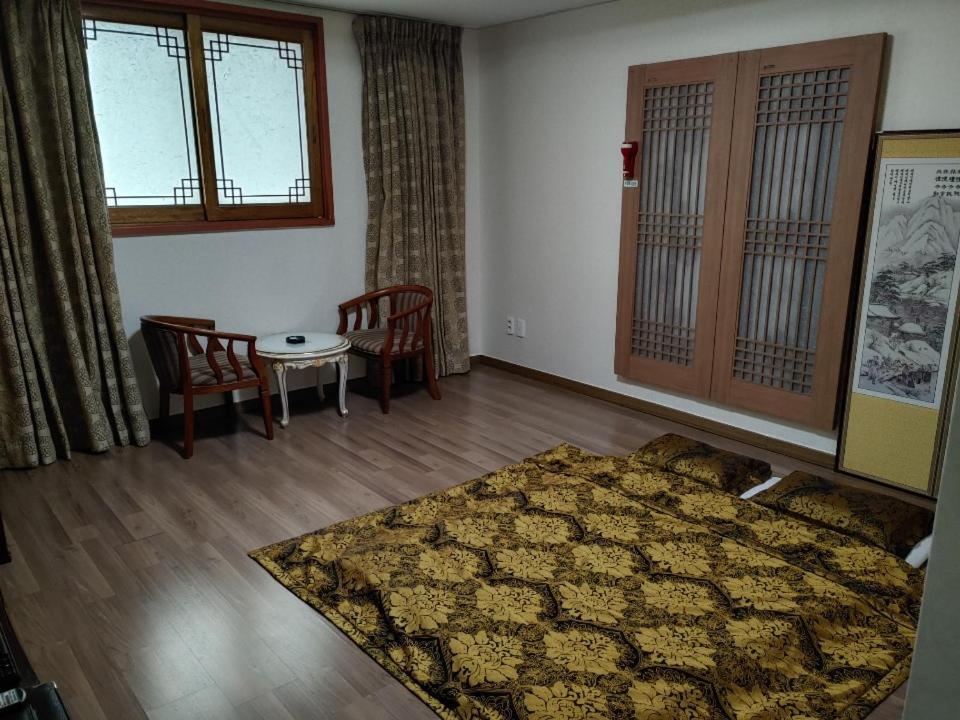Metro Pol Tourist Hotel Pyeongtaek Luaran gambar